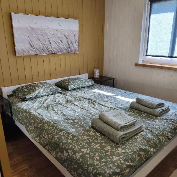 Family vacation, 2 bedroom house - Red House，位于Lõupõllu的酒店