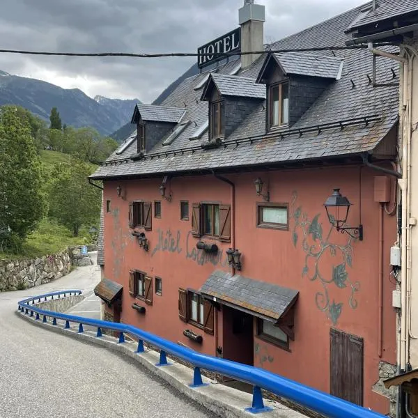 Hotel Colomers，位于萨拉尔杜的酒店