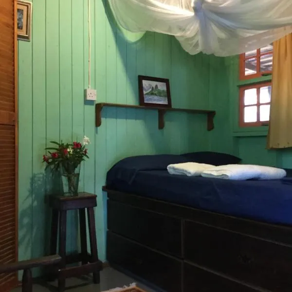 Cottage Rodney Bay 2 bedrooms，位于格罗斯岛的酒店