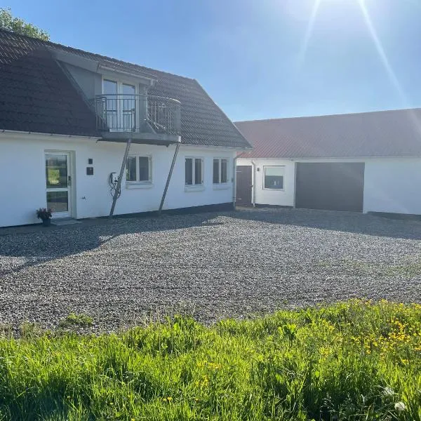Kobbeldalhus，位于Bredsten的酒店