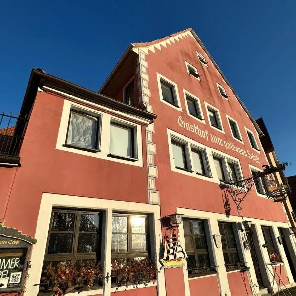 Gasthof zum goldenen Schiff - Lehm, Stil & Altstadtflair，位于马克特布赖特的酒店