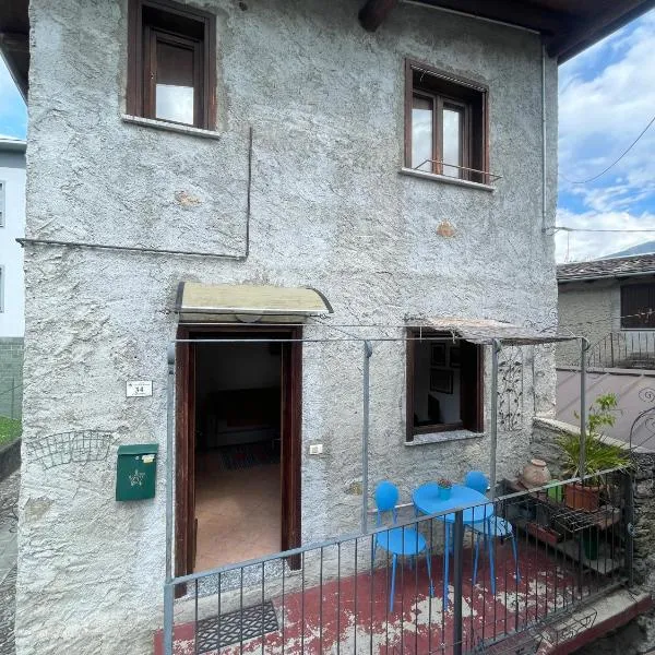 Casa Carolina，位于Montagna in Valtellina的酒店