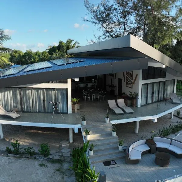Eagle Bay Retreat Borneo Beach Villas Beach Front，位于Kumbatang的酒店
