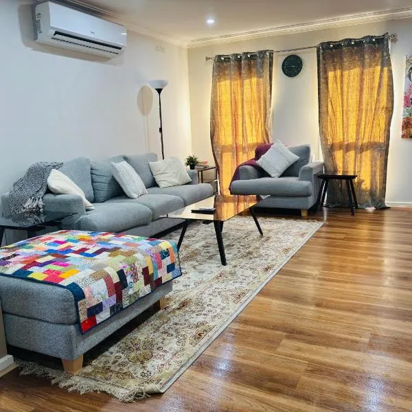 3 Bedroom Home in North Bendigo，位于本迪戈的酒店