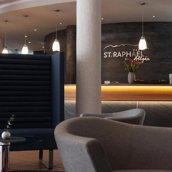 Hotel Raphael im Allgäu，位于肯普滕的酒店