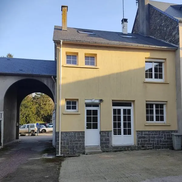 le blé en herbe，位于Pont-d'Ouilly的酒店