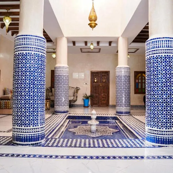 Riad Rkiya with Courtyard，位于提兹尼特的酒店