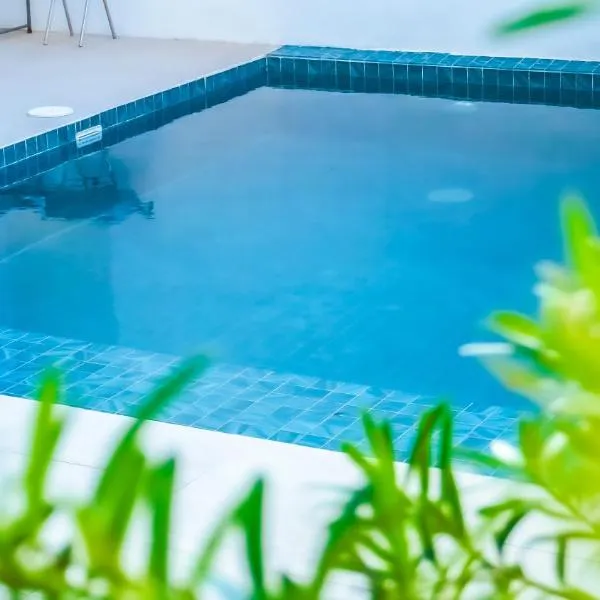 Cozy Pool Villa near SM Pampanga and Sky Ranch Pampanga，位于圣费尔南多的酒店
