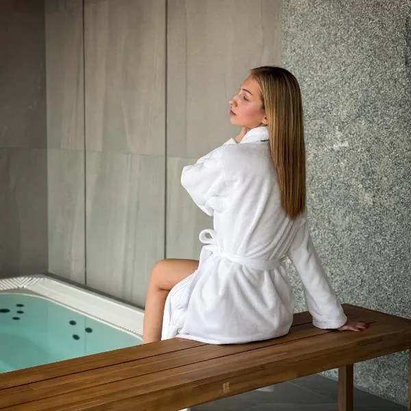 Rezydencja Słoneczna - SPA & Apartamenty z widokiem - Białka Tatrzańska, Odkryj-Bialke，位于Białka Tatrzanska的酒店