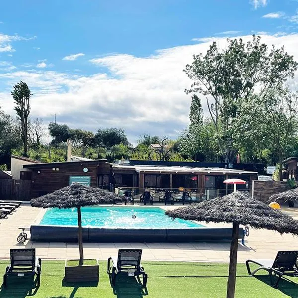 Camping Le Val de Cesse，位于Mirepeisset的酒店