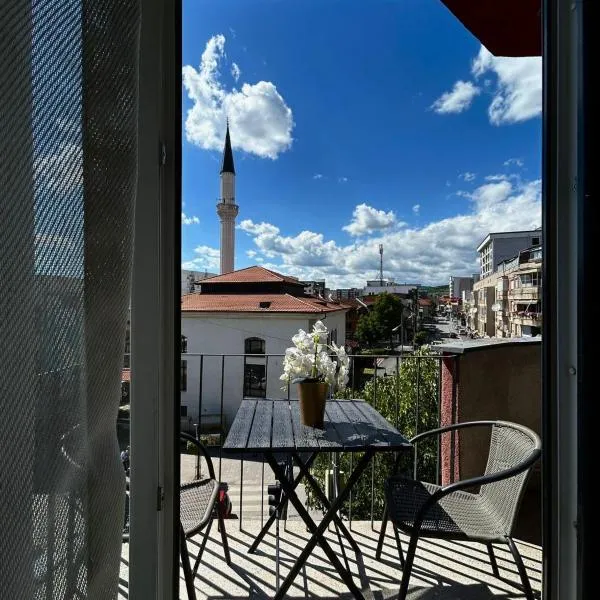 Down town Apartment，位于Gjilan的酒店