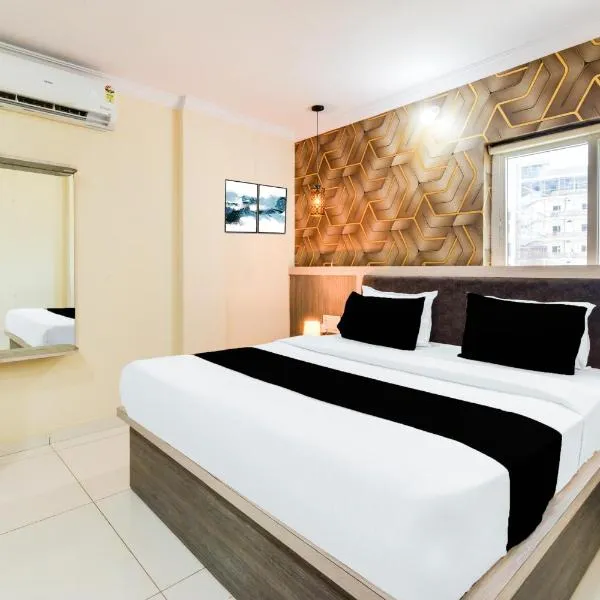 Super Townhouse Shamshabad Paradise Formerly Blue Petals Hotel，位于商沙巴的酒店