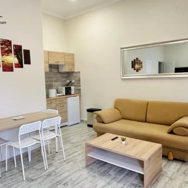 Centrum Apartman Szerencs，位于赛伦奇的酒店