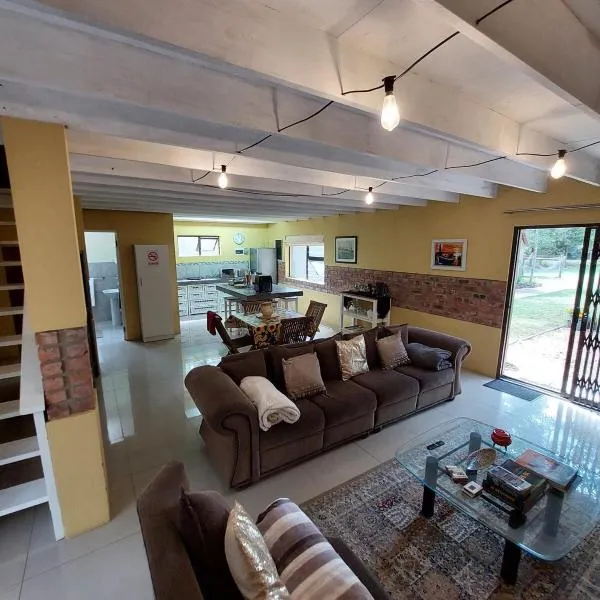 Country Breez Inn - Port Elizabeth，位于Gqeberha的酒店