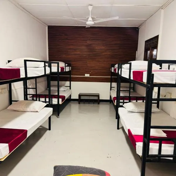 Trinco Chill Zone Hostel，位于亭可马里的酒店