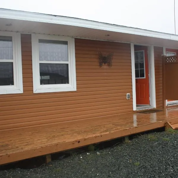 Yvonne's Cottages，位于圣安东尼的酒店