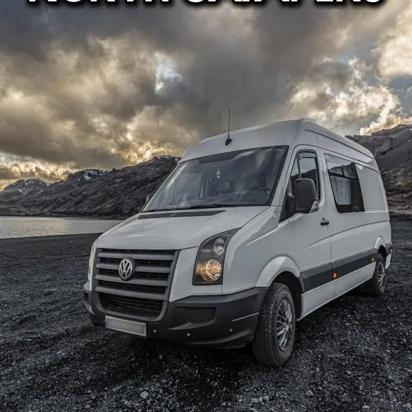 North Campers - Campervans，位于哈纳弗约德尔的酒店