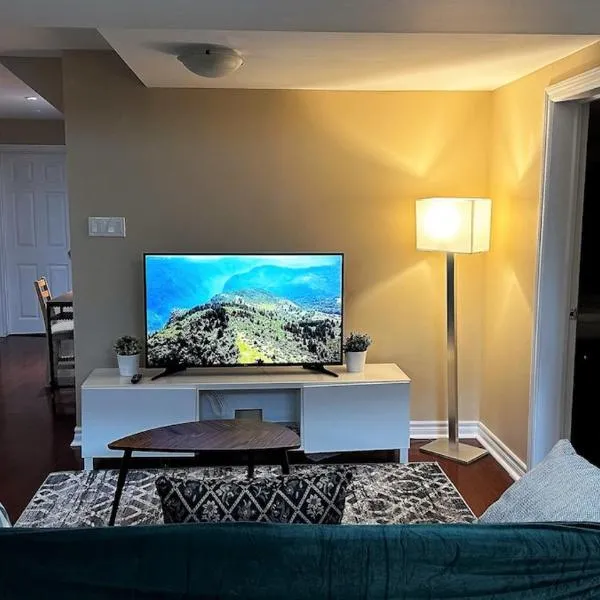 2 Bed-2Bath-Kitchen Private Family Couple Work，位于纽马克特的酒店