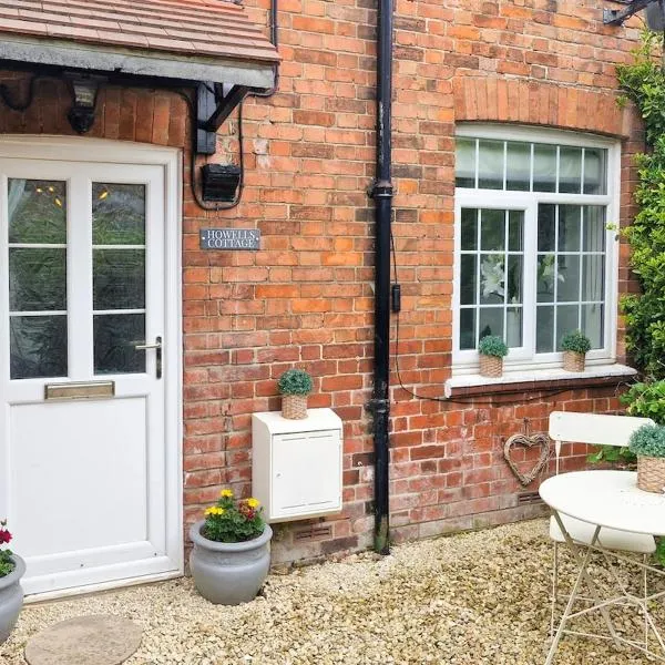 Howells Cottage，位于蒙默思的酒店