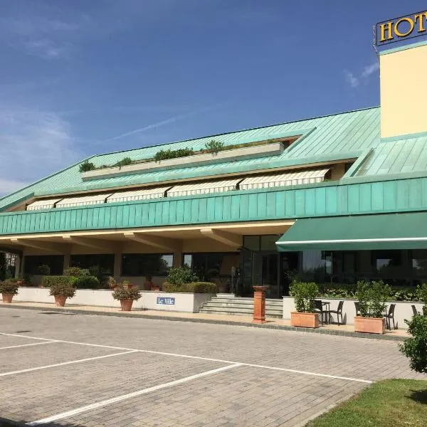 Hotel Le Ville，位于卡潘诺里的酒店