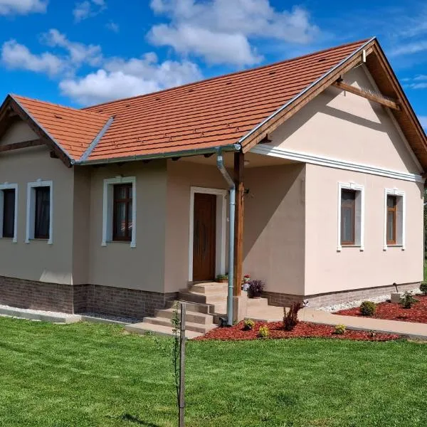 Vidéki-Báj Vendégház，位于Szentgyörgyvölgy的酒店