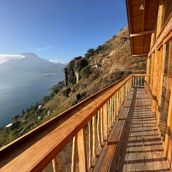 The Chalet - 4 bedrooms - stunning lake view，位于圣马科斯拉拉古纳的酒店