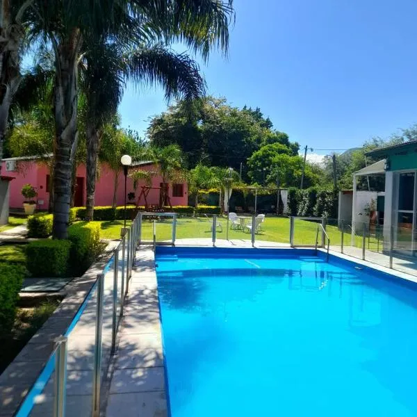 Cabañas Puertas del Sol，位于拉里奥哈的酒店