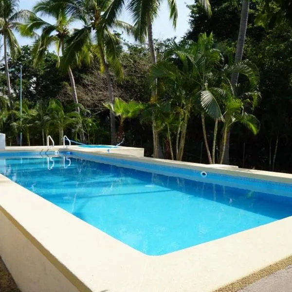 Modern apartment in the Ixtapa hotel area，位于伊斯塔帕的酒店