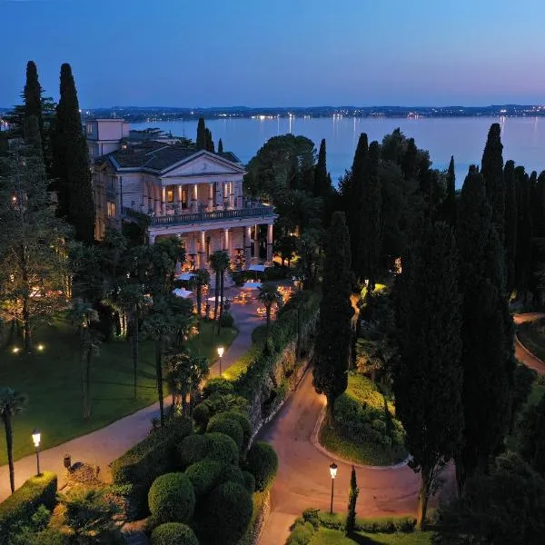 Villa Cortine Palace Relais Chateaux，位于西尔米奥奈的酒店