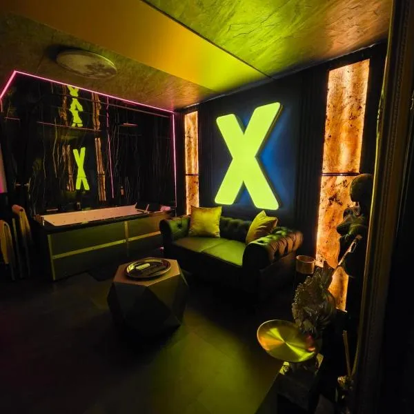eroXens，位于圣阿芒莱索的酒店
