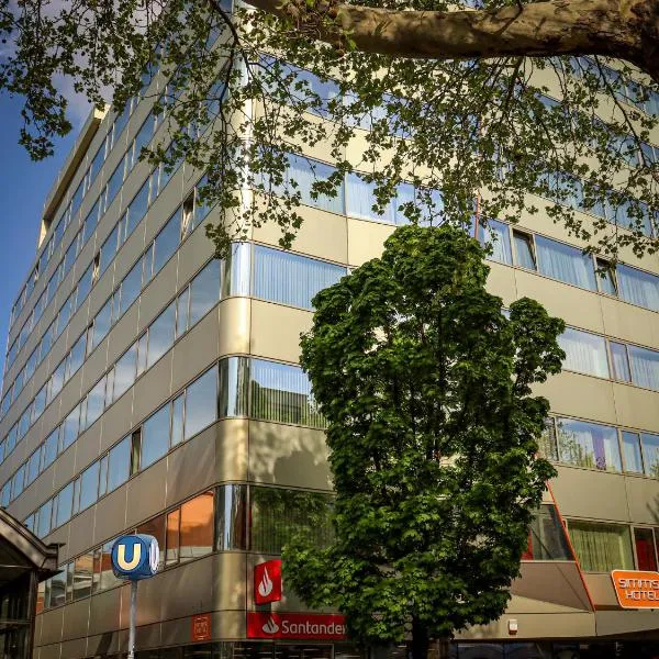 Simm's Hotel - cityhotel next to Metro U3，位于维也纳的酒店
