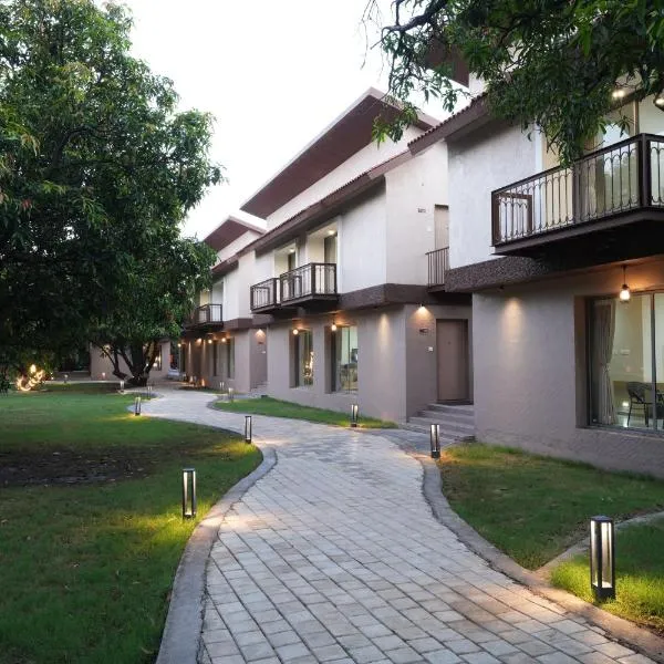 Gir Aatithya Clarks Inn，位于萨三吉尔的酒店