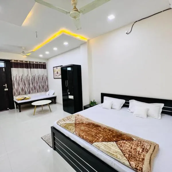 AP Suite - By AP Villa's and Resort's，位于乌贾因的酒店