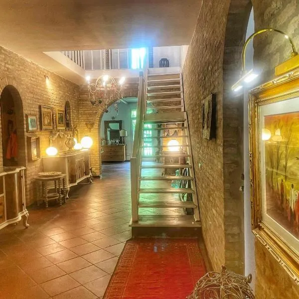 A Casa di Maica，位于费拉拉的酒店