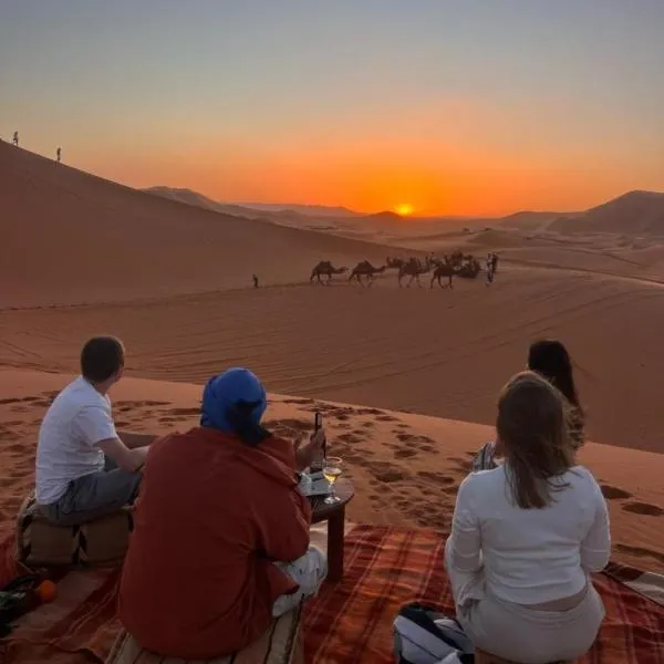 Family Moroccan House，位于梅尔祖卡的酒店