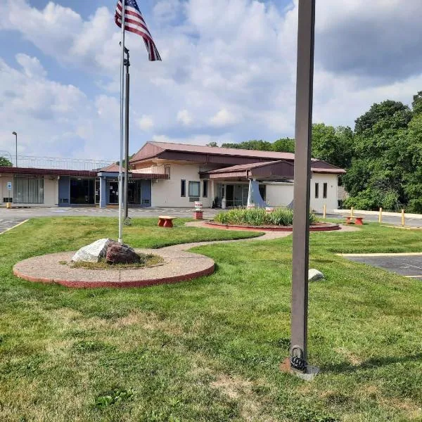 Americas Best Value Inn Moline，位于莫林的酒店