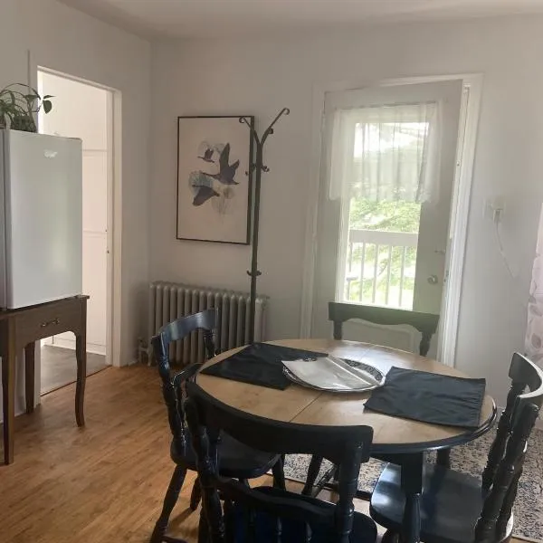 Le Petit Saint-Joseph，位于圣亚历克西德蒙的酒店