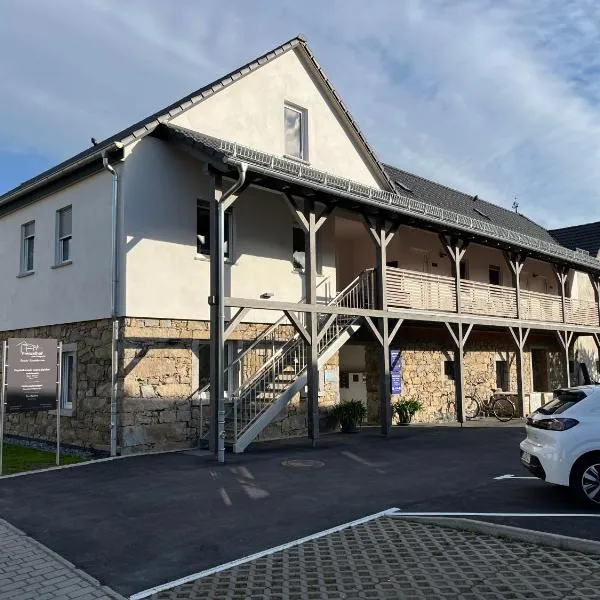 Ferienwohnungen FRENZELHOF ZUM KONJECHT，位于Ralbitz的酒店
