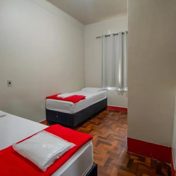 Hotel Pousada Zacarias，位于阿纳波利斯的酒店