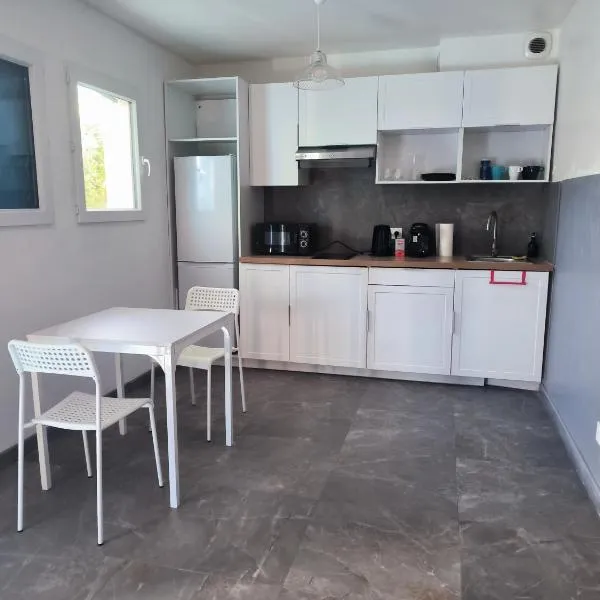 Appartement Jelyad Stade，位于拉尼的酒店