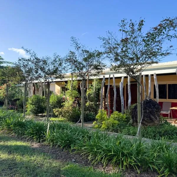 Gîte Domaine de la Ferme d'Erambere lot 67 route de la Nondoue，位于Dumbéa的酒店