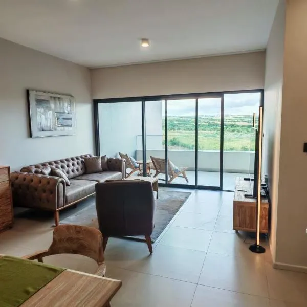 Sky escapade two rooms apartment，位于Moka的酒店