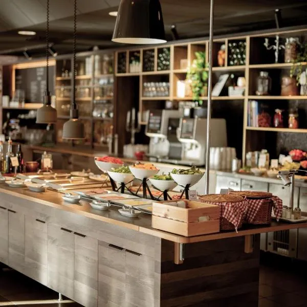 皇家之角品质酒店，位于韦克舍的酒店