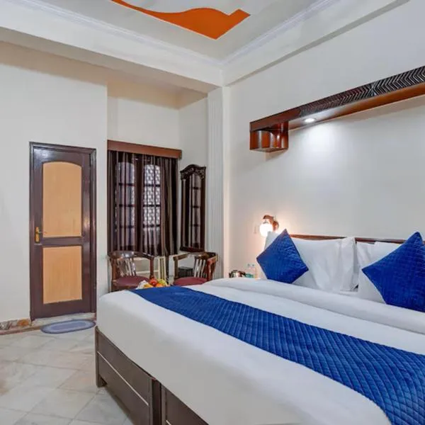Hotel Prithvi Palace Near RDC & Santosh Hospital，位于加济阿巴德的酒店