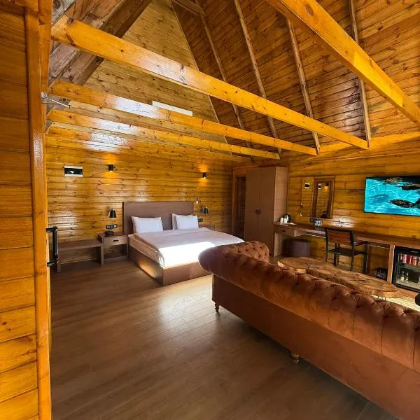 Navy Inn & Bungalows，位于Arnavutköy的酒店