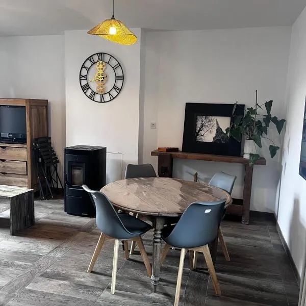 Confortable Maison，位于Les Rues-des-Vignes的酒店
