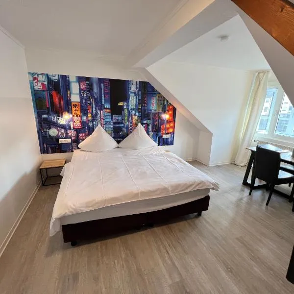 Hotel Bitzer Backnang Zentrum 24h CHECK IN HIGHSPEED WIFI BAHNOF 500m，位于巴克南的酒店