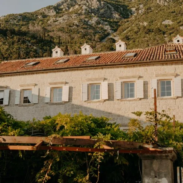 Vila Perast Boutique Hotel，位于帕里斯特的酒店