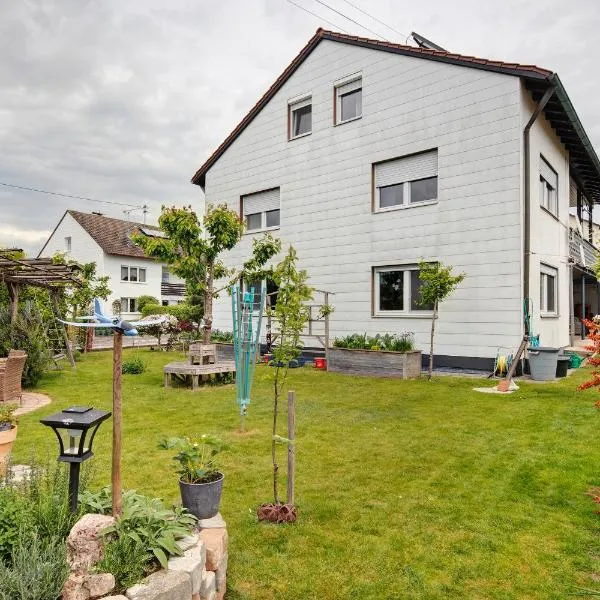 Ferienwohnung Dani，位于Koetz 的酒店
