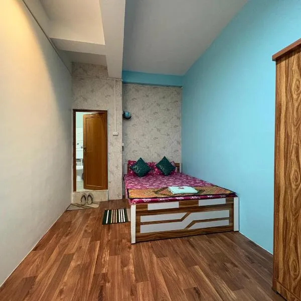 Sangita Homestay，位于Bagdogra Airport的酒店